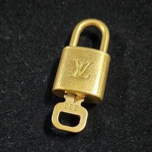 Louis Vuitton Gold Lock and Key Set #333